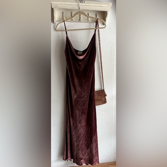 Aritzia Wilfred spritz velvet midi dress medium - Picture 7 of 7